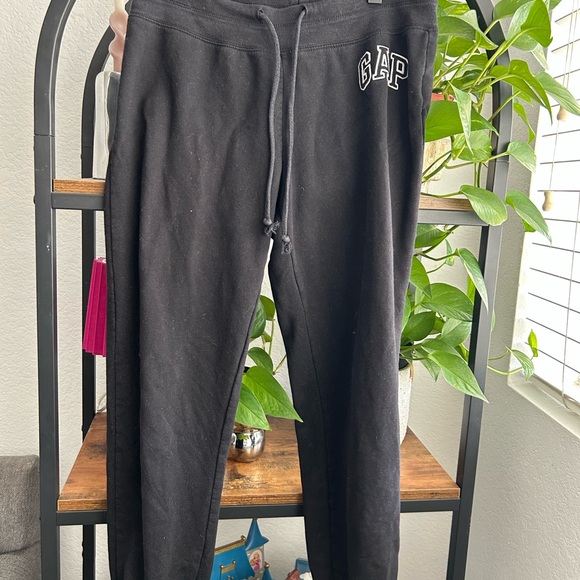 GAP Dark Gray Sweatpants - Picture 1 of 2